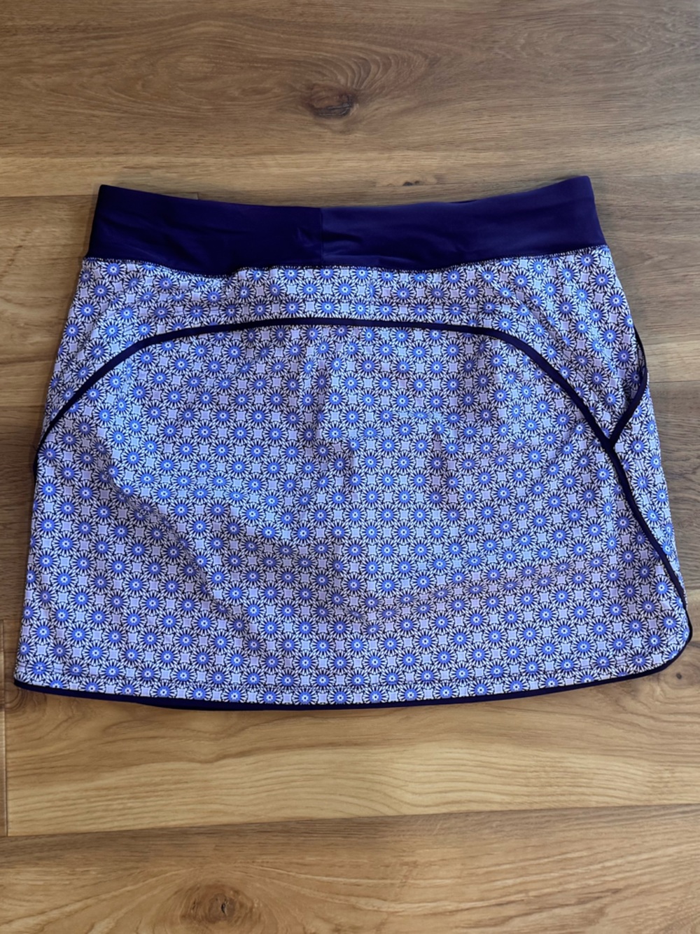 Lands' End Women's Quick Dry Swim Skort- Size 12 - BlackBerry Medallion - Picture 2 of 9